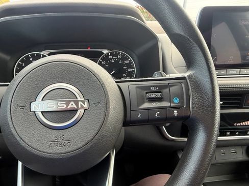 Used 2023 Nissan Rogue SV AWD/4WD image 22