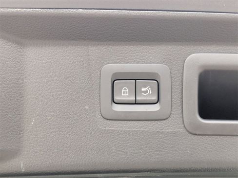 Used 2025 MAZDA CX-50 AWD 2.5 Hybrid w/ Premium Pkg image 30