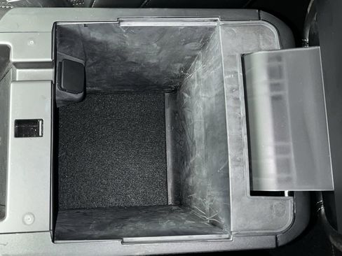 Used 2023 Ford Explorer XLT w/ Equipment Group 202A image 27