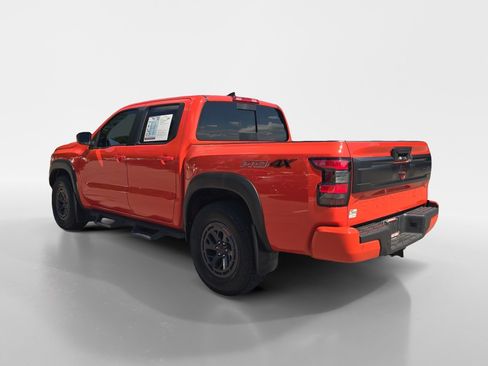 Used 2025 Nissan Frontier PRO-4X AWD/4WD image 3