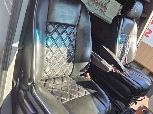 Used 2016 Mercedes-Benz Sprinter 2500 image 13