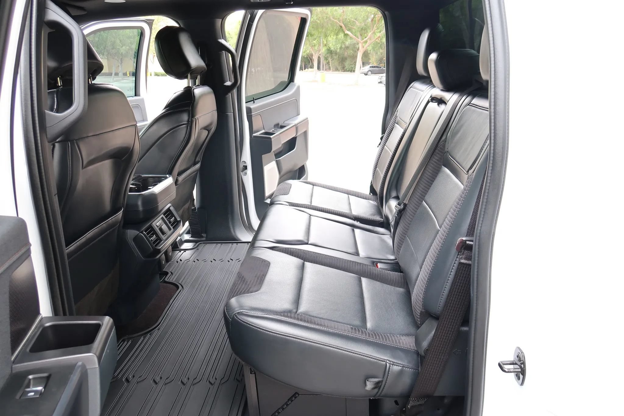 Used 2022 Ford F150 Raptor w/ Equipment Group 801A High AWD/4WD image 22