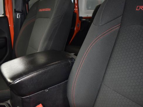 Used 2018 Jeep Wrangler Unlimited Rubicon image 14