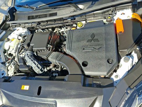 Used 2024 Mitsubishi Outlander Ralliart image 31