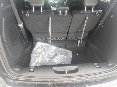 New 2026 Chrysler Pacifica Limited image 27