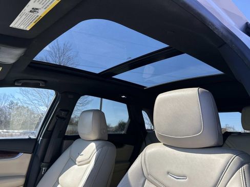 Used 2017 Cadillac XT5 Premium Luxury image 23