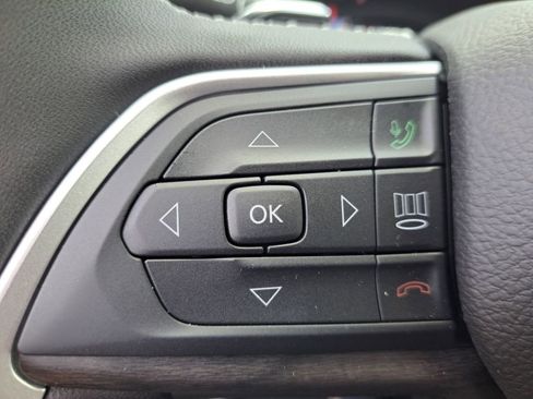 New 2025 Jeep Grand Cherokee L Limited w/ Black Appearance Package image 21