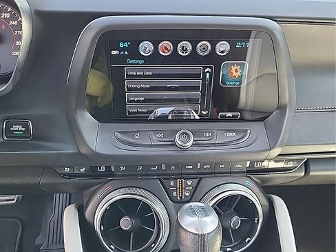 Used 2018 Chevrolet Camaro SS RWD image 21