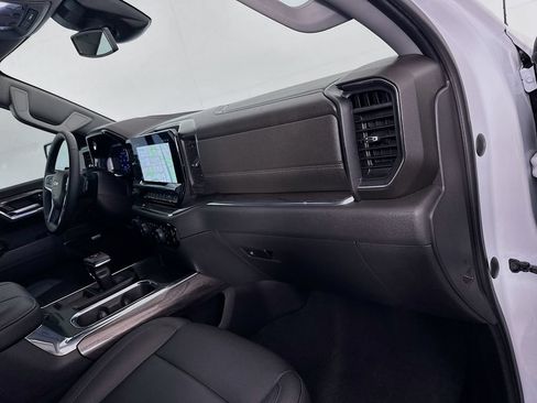 Used 2024 Chevrolet Silverado 1500 LTZ AWD/4WD image 29