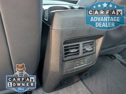 Used 2024 Chevrolet Colorado Z71 w/ Z71 Convenience Package 2 AWD/4WD image 19