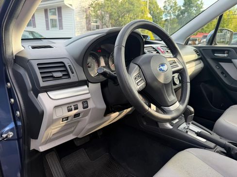 Used 2014 Subaru Forester 2.5i Limited AWD/4WD image 10