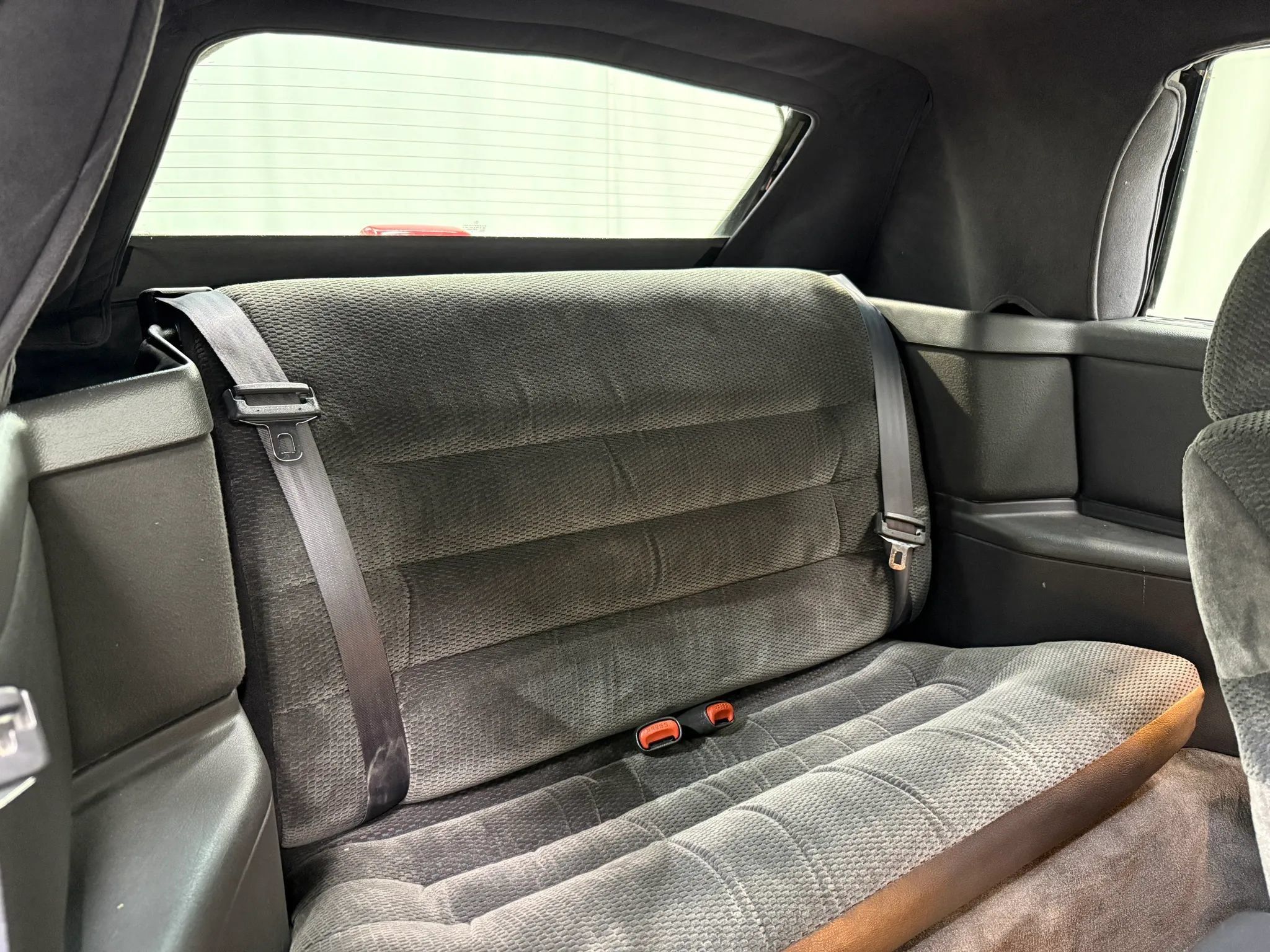 Used 1994 Chrysler LeBaron GTC FWD image 27