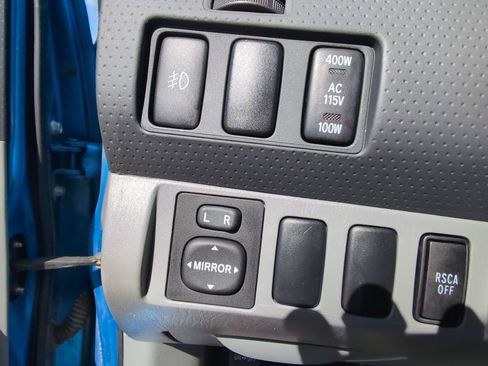 Used 2008 Toyota Tacoma PreRunner image 14