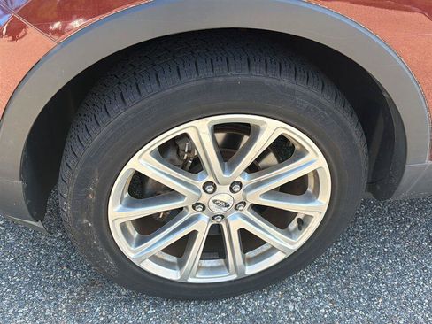 Used 2016 Ford Explorer Limited w/ Equipment Group 301A AWD/4WD image 4