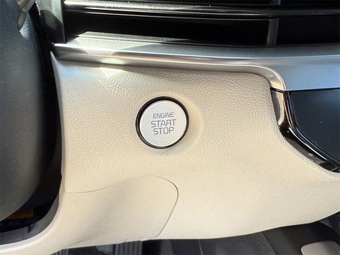 New 2026 Kia Sorento S w/ S Panoramic Sunroof Package image 31