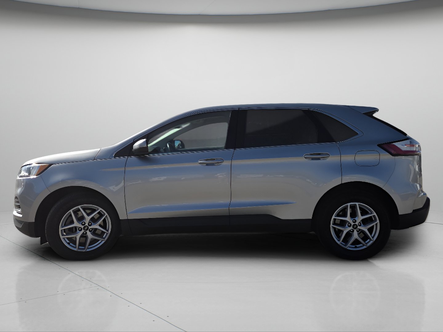 Used 2024 Ford Edge SEL AWD/4WD image 15