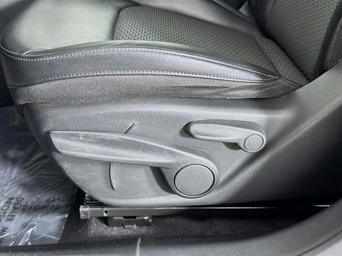 Used 2023 Jeep Compass Latitude image 20