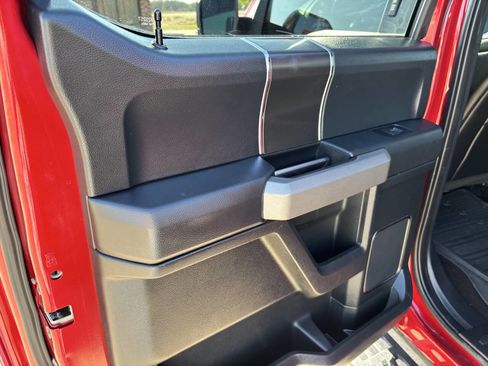 Used 2019 Ford F150 Raptor w/ Equipment Group 802A Luxury image 20