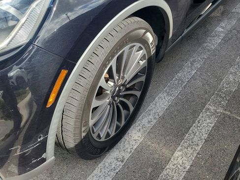 Certified 2020 Lincoln Aviator Reserve w/ Equipment Group 201A image 3