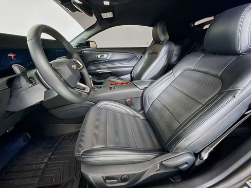 Used 2024 Ford Mustang GT Premium image 23