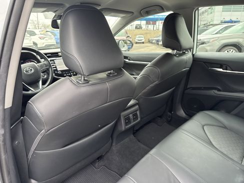 Used 2019 Toyota Camry XSE image 25