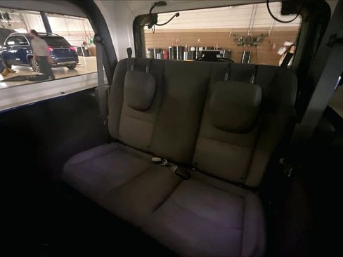 Used 2020 Jeep Wrangler Sport image 17