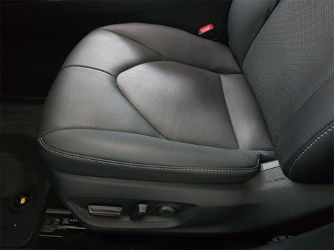 Used 2024 Toyota Camry XSE w/ Navigation Package image 29