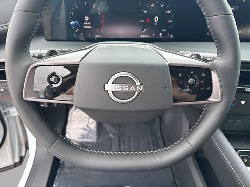 New 2025 Nissan Murano SV image 11