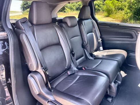 Used 2020 Honda Odyssey Touring image 14