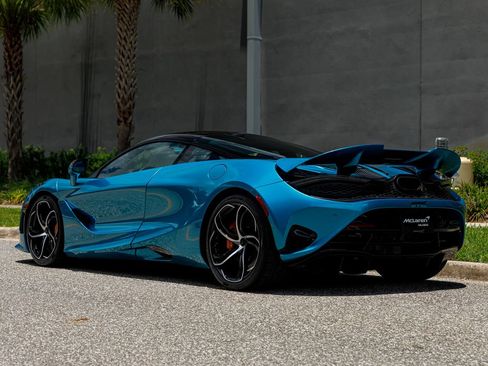 Used 2025 McLaren 750S RWD image 24