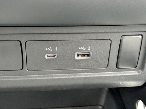 Used 2022 Nissan Frontier SV image 24