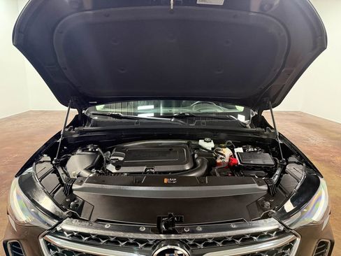 Used 2023 Buick Envision Avenir AWD/4WD image 86