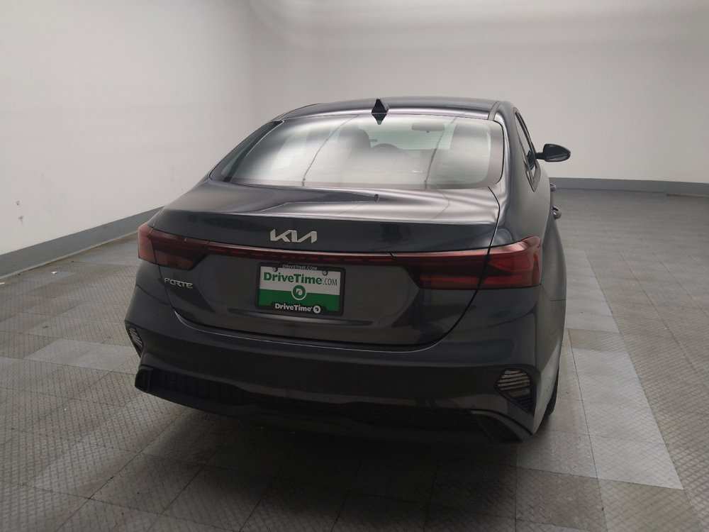 Used 2023 Kia Forte LXS w/ LXS Technology Package FWD image 7