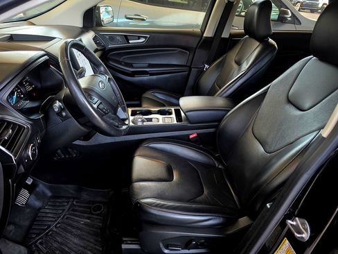 Used 2022 Ford Edge Titanium AWD/4WD image 23
