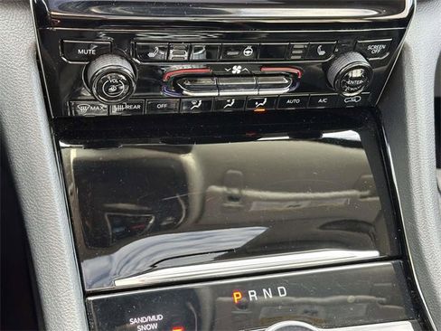 Certified 2023 Jeep Grand Cherokee Limited w/ Black Appearance Package image 35