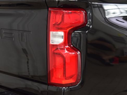 Used 2022 Chevrolet Silverado 2500 LTZ w/ LTZ Premium Package AWD/4WD image 24