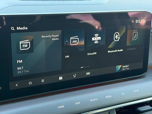 Used 2026 Kia EV9 Land image 19