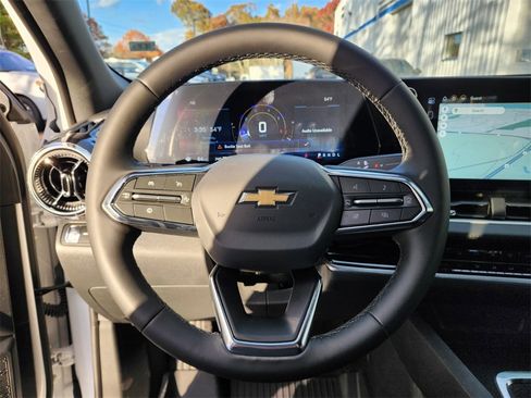 New 2026 Chevrolet Equinox LT w/ Convenience Package II image 26