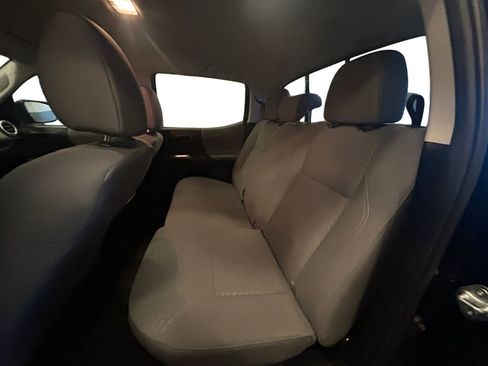 Certified 2022 Toyota Tacoma SR5 image 11