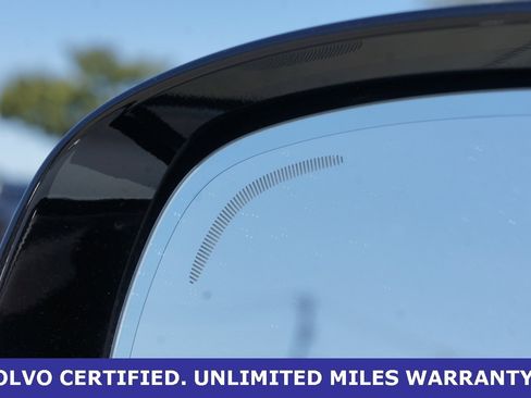 Certified 2024 Volvo XC60 B5 Plus w/ Protection Package Premier image 10