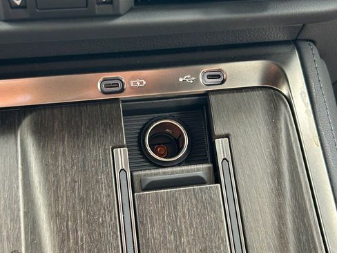 Used 2025 Lexus GX 550 w/ Accessory Package (2T) AWD/4WD image 41