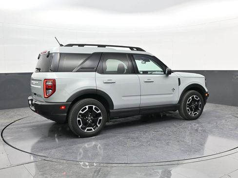 Used 2023 Ford Bronco Sport Outer Banks w/ Tech Package image 8