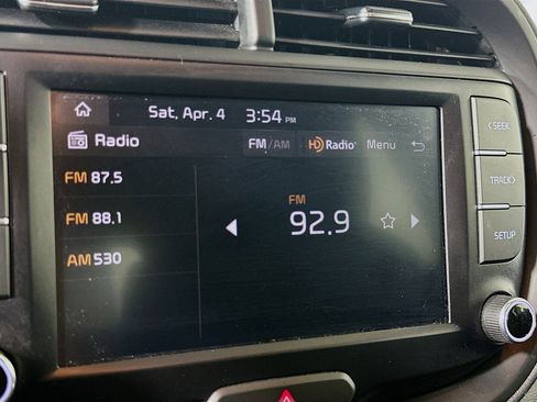 Used 2023 Kia Soul LX image 21