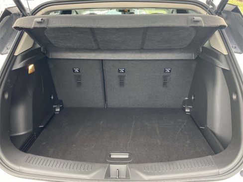 Used 2022 Buick Encore GX Essence w/ Advanced Technology Package image 8