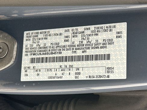 Used 2025 Ford Escape Platinum AWD/4WD image 12