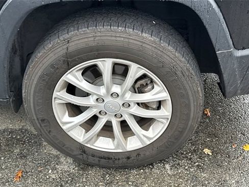 Used 2020 Jeep Cherokee Latitude image 8