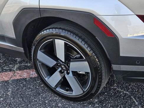 Used 2024 Hyundai Santa Fe Limited image 8