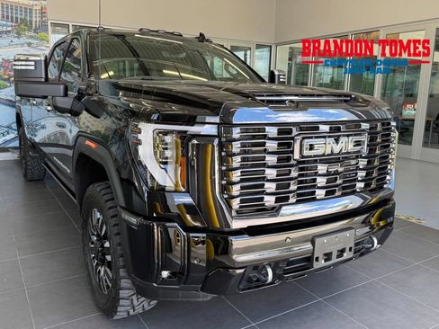 Used 2024 GMC Sierra 3500 Denali Ultimate AWD/4WD image 1