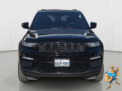 Used 2024 Jeep Grand Cherokee Limited w/ Black Appearance Package image 2