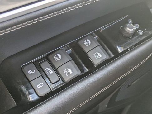 Used 2024 Jeep Wagoneer Series II image 19